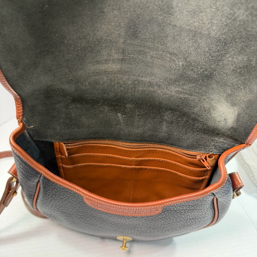 Vintage Dooney & Bourke AWL Black & Tan Leather Crossbody Cavalry / Saddle Bag - Picture 8 of 16